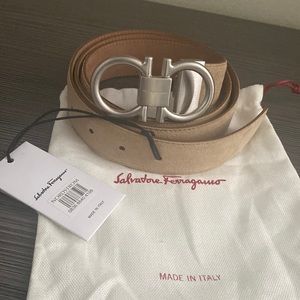 ⚠️ $530 NWT Salvatore Ferragamo Double Gancio Belt